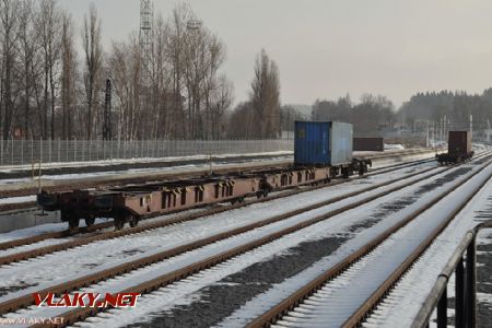 Vozy METRANSu čekají na své kontejnery, 20.12.2012 © Pavel Stejskal