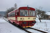 19.01.2013 - Peklo nad Zdobnicí: 810.458-0 odjíždí jako Os 25227 Rokytnice v O.h. - Doudleby n.O. © PhDr. Zbyněk Zlinský