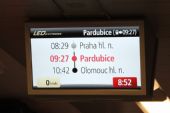 09.02.2013 - úsek Praha hl.n. - Pardubice hl.n.: rychlost vlaku klesla před zastávkou Rostoklaty na nulu © PhDr. Zbyněk Zlinský