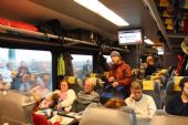 09.02.2013 - Pardubice hl.n.: nástup dalších cestujících vlaku LE 1355 do Bohumína © PhDr. Zbyněk Zlinský