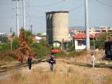 Prichádza vlak z Durrësu 21.9.2012, Tirana © Marek L.Guspan