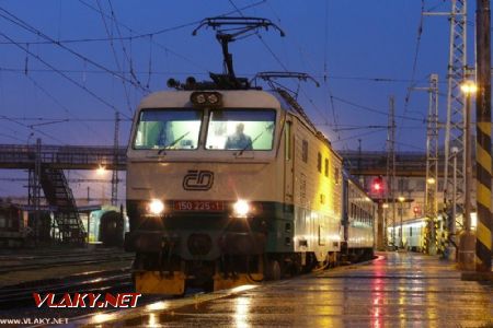 19.04.2013 - Hradec Králové hl.n., 150.225-1, R 701 Buchlov © Tomáš Ságner