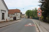 05.05.2013 - Hradec Králové: stávající ul. Zelená končí na Pražské třídě © PhDr. Zbyněk Zlinský