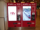 Nádraží Milano Porta Garibaldi, automaty společnosti NTV, 7.4.2013 © Jiří Mazal