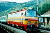 240 078-6 s R 811 Horehronec do Zvolena.   15.9.2000,  Hronská Dúbrava, © Ondrej Krajňák