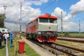 22.05.2013 - ZC VUZ Velim: T 478.1010 se vyhřívá na sluníčku © PhDr. Zbyněk Zlinský