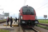 22.05.2013 - ZC VUZ Velim: ''ÖBB railjet'' a jeho cestující © PhDr. Zbyněk Zlinský