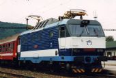 350 008-9 s R 600 Ružín., Margecany, 23.07.2003, © Ondrej Krajňák