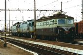 140 076-1, 750 254-5, 754 014-9 v stanici, 20.11.2001,  Haniska pri Košiciach, ©  Ondrej Krajňák