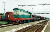 770 094-1 s nákladným vlakom, 25.07.2002,  Haniska pri Košiciach, ©  Ondrej Krajňák