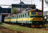 125 831-8/832-6 pred halou, 10.08.2001,  Haniska pri Košiciach - ŠRT,  ©  Ondrej Krajňák