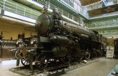 Skutečná lokomotiva 375.007 v dopravní hale Národního technického muzea v Praze © Pavel Stejskal
