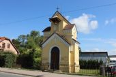 13.07.2013 - Blešno: pseudorománská kaplička z roku 1913, zasvěcená Srdci Ježíšovu © PhDr. Zbyněk Zlinský