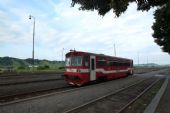 812 047 ako Os 6242 Rimavská Sobota - Fiľakovo počas pobytu v žst. Jesenské; ; 29.6.2013 © Miroslav Sekela