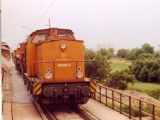 745 602 s pracovným vlakom medzi Piešťanmi a Brunovcami, 19.6.1996