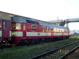 06.09.2004 - Hradec Králové hl.n.: ''katr'' 854.223-5 ''Milenka'' v čele Os 5523 z Jičína © PhDr. Zbyněk Zlinský