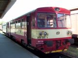 06.09.2004 - Pardubice hl.n.: ''orchestrion'' 810.295-6 na Os 5365 do Žďárce u Skutče © PhDr. Zbyněk Zlinský