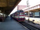 06.09.2004 - Pardubice hl.n.: ''katr'' 854.204-5 v čele R 685 z Liberce © PhDr. Zbyněk Zlinský