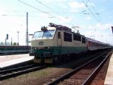 06.09.2004 - Pardubice hl.n.: ''banán'' 150.015-6 v čele R 441 ''Vsacan'' Cheb - Žilina © PhDr. Zbyněk Zlinský