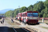 07.09.2013 - Trutnov hl.n.: 810.100-8 v čele Os 15763 do Teplic nad Metují © PhDr. Zbyněk Zlinský