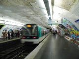 Paříž: souprava metra typu MF88 opouští na lince 7bis stanici Jaurés	14.4.2013	 © 	Jan Přikryl