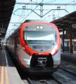 Madrid: elektrická jednotka Civia řady 465 RENFE stojí ve stanici Chamartín před odjezdem na lince C3 do Aranjuezu	15.4.2013	 © 	Lukáš Uhlíř