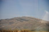 Větrné elektrárny na kopci nad vesnicí Fuente la Higuera /La Font de la Figuera v pohoří Serra Grossa u trianglu La Encina	16.4.2013	 © 	Lukáš Uhlíř