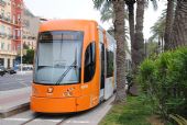 Alicante/Alacant: městská tramvaj Flexity Outlook číslo 4210 stojé na konečné krátké linky 4L Puerta del Mar/Porta del Mar 	16.4.2013	 © 	Lukáš Uhlíř