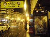 Valencie: bulvár Carrer de Xátiva na okraji centra města se zastávkou Guillem de Castro - Sant Agustí, noční autobus jede za 3 minuty	16.4.2013	 © 	Jan Přikryl