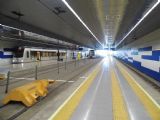 Valencie: celkový pohled na přestupní terminál Marítim-Serrería, výrazný je rozdíl ve výšce nástupních hran pro koleje metra a tramvají	17.4.2013	 © 	Jan Přikryl