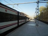 Madrid: elektrická jednotka řady 446 stojí na kusé koleji nádraží Principe Pío před dalším výkonem	18.4.2013	 © 	Jan Přikryl