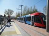 Madrid: tramvaj typu Alstom Citadis stojí na lince ML3 ve stanici Boadilla Centro směrem na Colonia Jardín	18.4.2013	 © 	Jan Přikryl