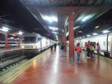 Madrid: klasická souprava nočního vlaku Estrella v čele s lokomotivou řady 252 RENFE je připravena k odjezdu z nádraží Chamartín	18.4.2013	 © 	Jan Přikryl