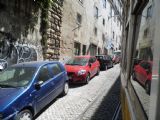 Lisabon: sjezdová výhybka ve výhybně u zastávky Rua Lugares v ulici Calçada Santo André už byla za 15 let bez provozu snesená	20.4.2013	 © 	Jan Přikryl