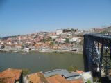 Porto: pohled z vyhlídky na ulici Rua Rocha Leão na jižním předmostí mostu Ponte Dom Luís na historické centrum 	21.4.2013	 © 	Jan Přikryl