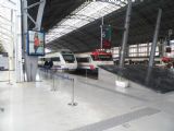 Bilbao: hala hlavního širokozchodného nádraží Abando, kolej 6 s čekající jednotkou Alvia řady 120 RENFE je jedna ze dvou pro dálkovou dopravu	23.4.2013	 © 	Jan Přikryl