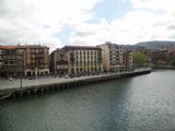 Bilbao: okolí tramvajové výhybny Arriaga na stejnojmenném náměstí přes řeku Nervion	23.4.2013	 © 	Jan Přikryl