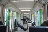 Bilbao: interiér tramvaje typu Urbos od CAF z roku 2002 	23.4.2013	 © 	Lukáš Uhlíř