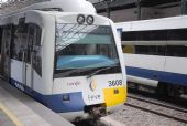 Bilbao: detail čela elektrické jednotky řady 3608 FEVE původem ze 60. let po rekonstrukci roku 2000	23.4.2013	 © 	Lukáš Uhlíř