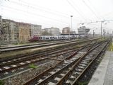 Milano: elektrické Minuetto v barvách Convoglio Servizio Aeroportuale společnosti Trenord odjíždí ze stanice Centrale na letiště Malpensa	26.4.2013	 © 	Jan Přikryl