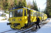 13.12.2013 - Harrachov: 810.659-3 + 810.602-3 jako RR 25454 Szklarska Poręba Górna - Harrachov a jeho vlakový doprovod © Karel Furiš