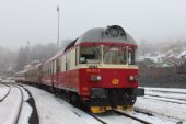 13.12.2013 - Tanvald: 854.021-3 v čele R 1145 Tanvald - Praha-Vršovice © PhDr. Zbyněk Zlinský