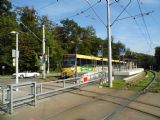 Stuttgart: tramvajová jednotka typu DT8.11 z roku 2003 stojí na konečné linky U15 Ruhbank(Fernsehturm), 2.10.2013 © Jan Přikryl