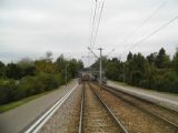 Karlsruhe: podjezd tramvajové trati do Oberreutu pod železniční tratí do Landau mezi zastávkami Hardecksiedlung a Bannwaldallee, 4.10.2013 © Jan Přikryl