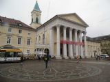 Karlsruhe: celkový pohled na hlavní kostel Stadtkirche na náměstí Marktplatz, 4.10.2013 © Jan Přikryl