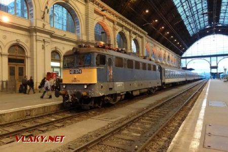 Budapest-Keleti, ř. 431 právě dojela s R340 z Beogradu, 28.10.2013 © Jiří Mazal