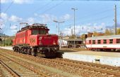 25.10.1994 - Arnoldstein: 1020.018-6 ÖBB © Václav Vyskočil