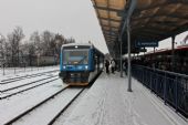 24.01.2014 - Liberec: 840.005-3 jako Os 16214 z Kořenova, vpravo 642.156-3/642.656-2 na Sp 5251 z Dresden © PhDr. Zbyněk Zlinský