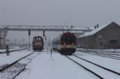 24.01.2014 - Liberec: 843.010-0 + 80-29 010-3 (943.010-9) přijíždí jako Os 5412 Turnov - Liberec, vlevo 714.208-6 © PhDr. Zbyněk Zlinský