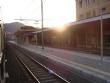 01.08.2013 - RV 2183: Prvé ranné slnečné lúče nás vítajú v stanici Varazze © Martin Kóňa